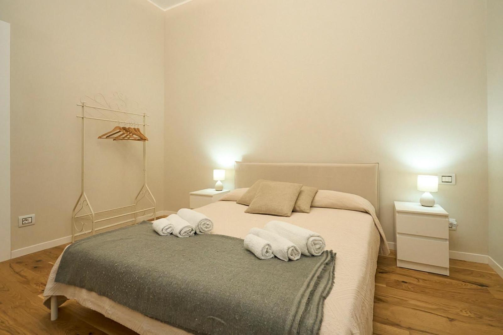Апартаменты Duomo Luxury Loft A Step From Duomo Милан Экстерьер фото